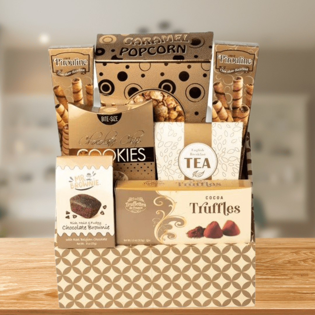 Buy Classy snacker Gift Basket in Canada FOR Christmas, Birthday
